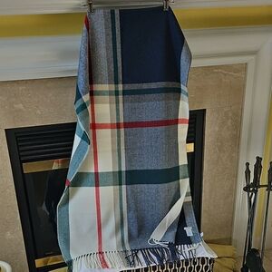 J. Crew Scraf/Wrap NWT Measures 24x78 100 Acrylic